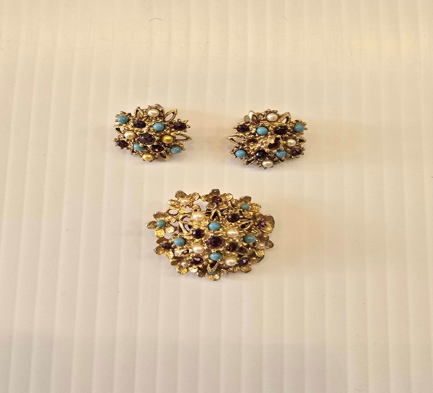 Vintage Purple Earring