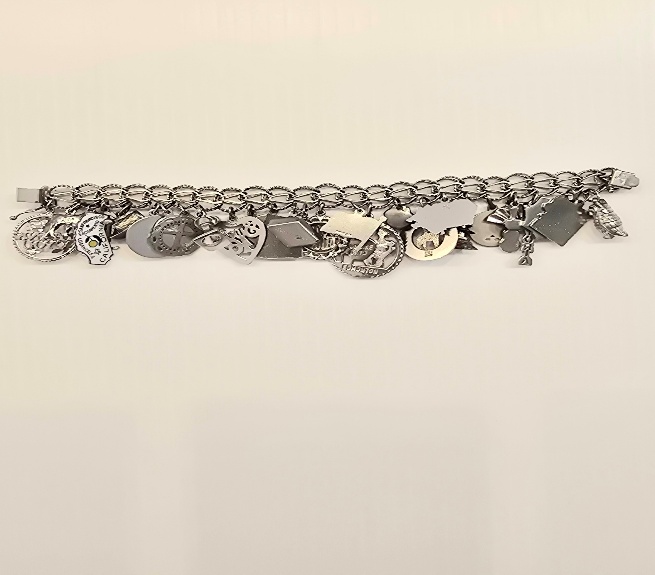 Vintage Charm Bracelet Silver -925 20 cm length 3 cm width