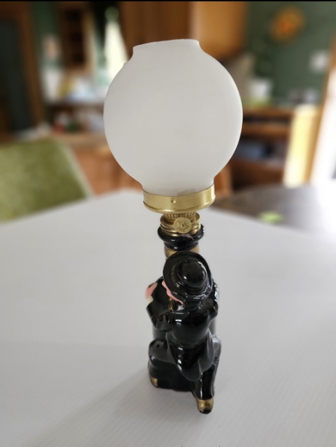 Vintage Drunk on Lamp Post Bar Oil Lamp Made in Japan