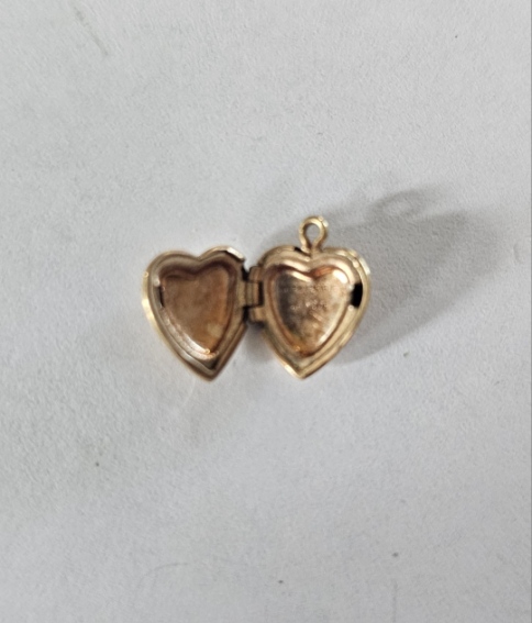 Gold Filled 12 K Sweet Heart Locket