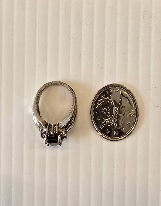Silver Ring -925 Size 7 Black Stone