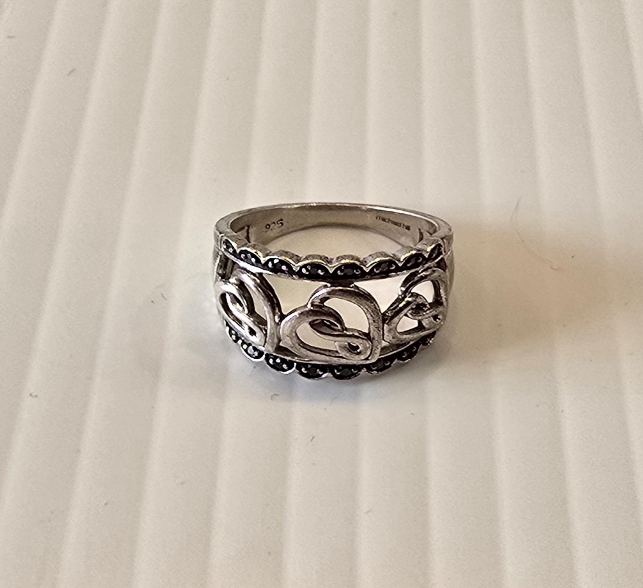 Silver Ring -925 Size 7.5