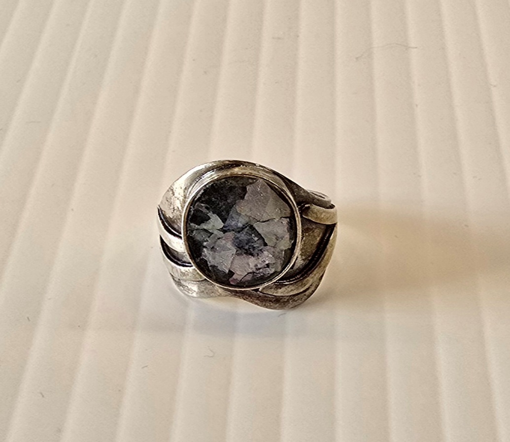 Silver Ring -925 Size 8