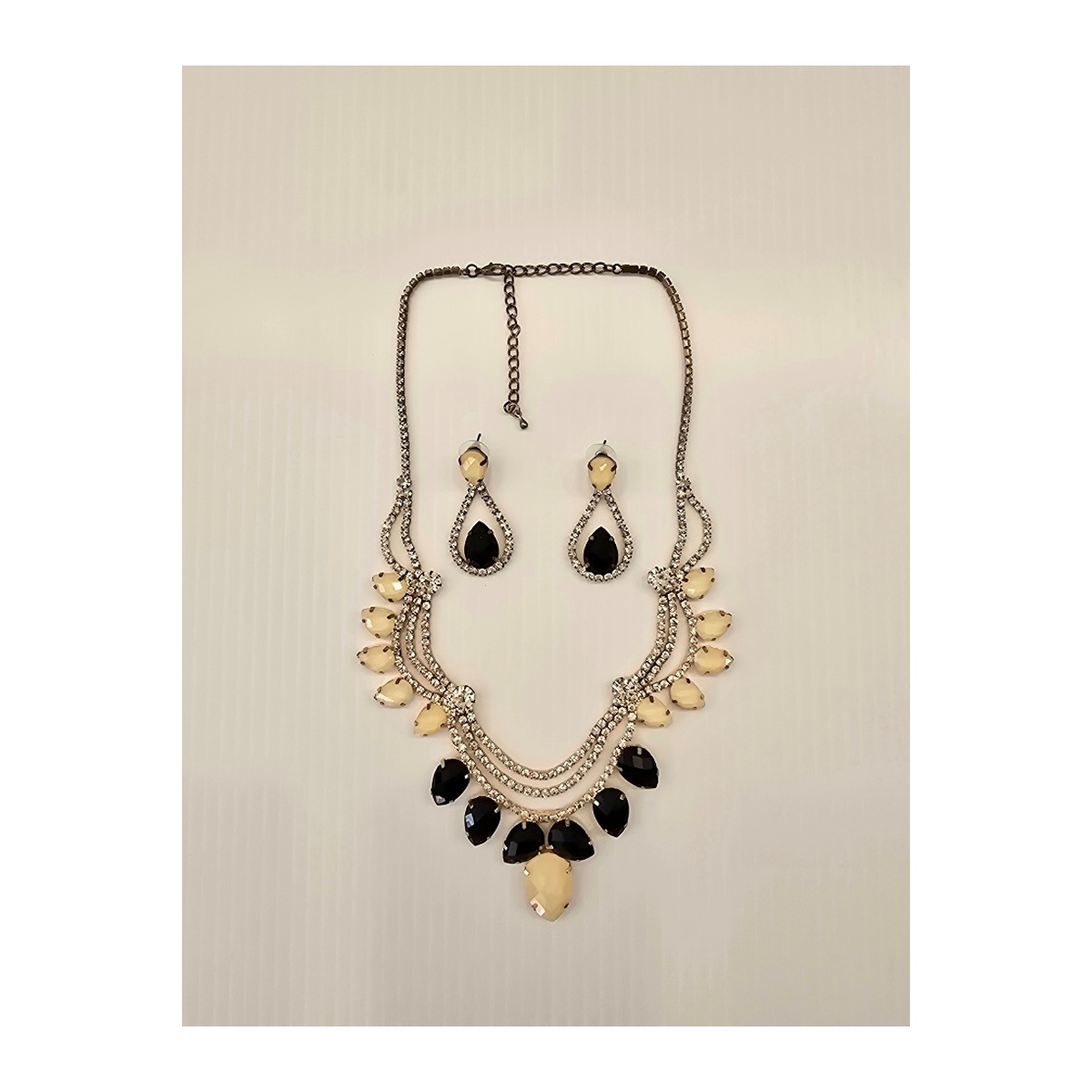 Vintage Rhinestone Black  Earring